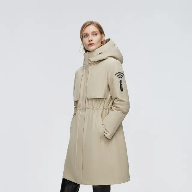 波司登 三合一户外防风防水鹅绒内胆可脱卸连帽羽绒服 女款