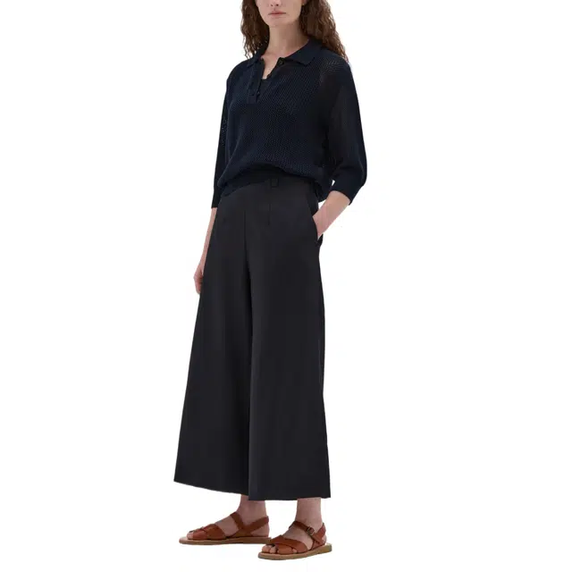 MARGARETHOWELL