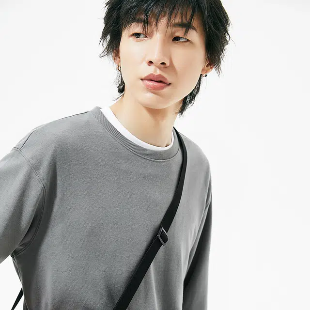 美特斯邦威 纯色圆领宽松百搭长袖针织卫衣 男女同款