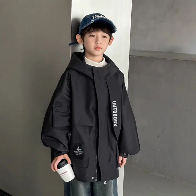 俞兆林冲锋衣 帅气潮流百搭 儿童款