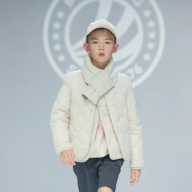 波司登 短款秋冬季新款羽绒服  中小童