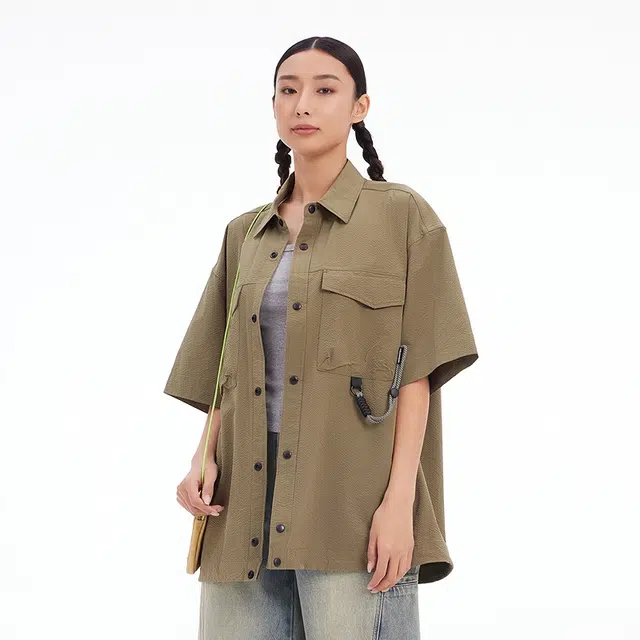 美特斯邦威 山系户外工装肌理宽松短袖衬衫 男女同款