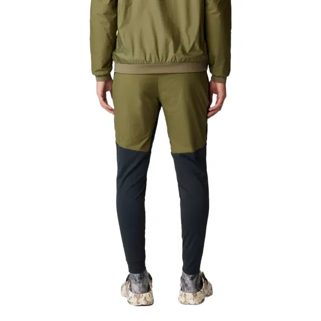 MOUNTAIN HARDWEAR