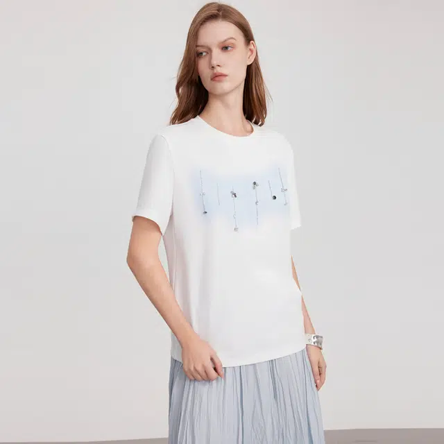 ELLE T
