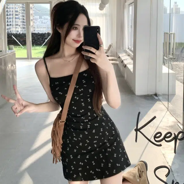 水中花 法式时尚气质独特甜辣妹碎花收腰显瘦包臀吊带连衣裙 女款