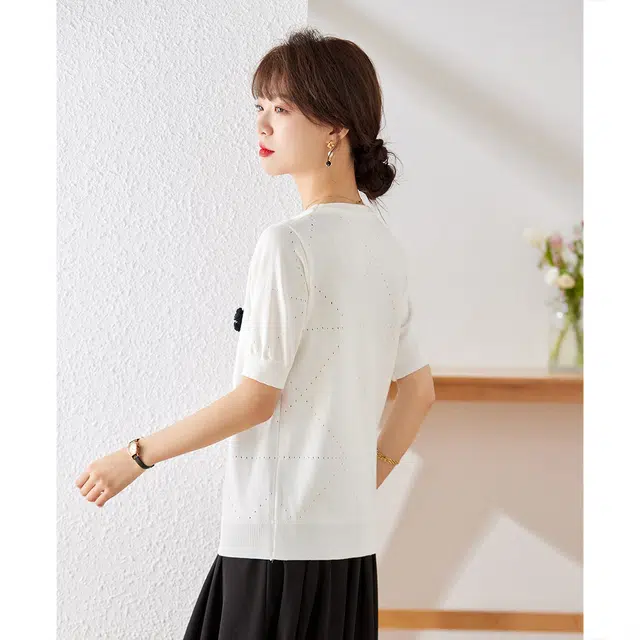 爱依莲 夏 时尚女熟立体花朵圆领上衣短袖设计感上衣针织衫 女款