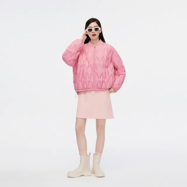 波司登 时尚多巴胺色彩棒球领纯色菱格修身羽绒服 女款