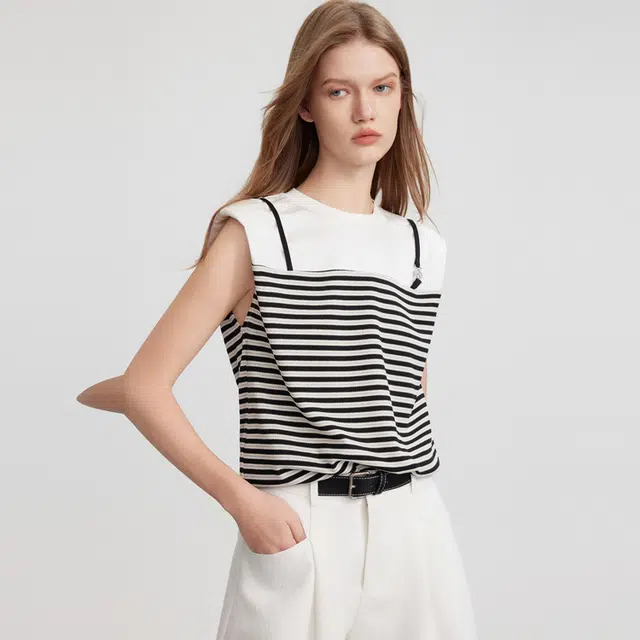 ELLE T