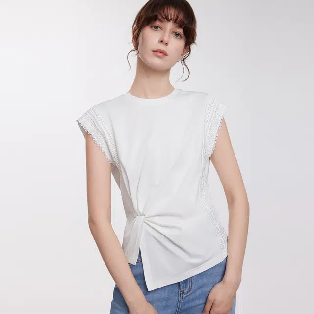 ELLE T