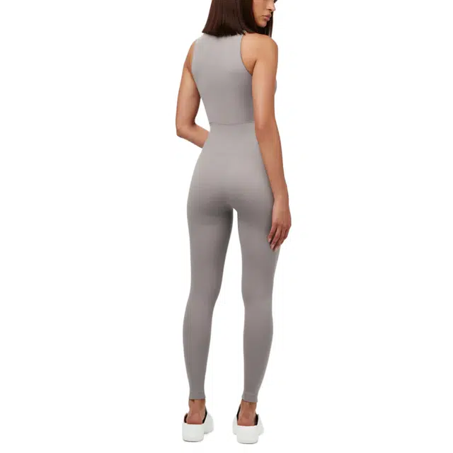 NAKED WARDROBE Fluid Sculpt