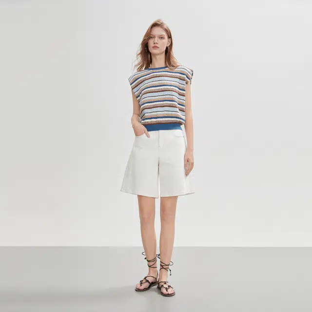 ELLE T