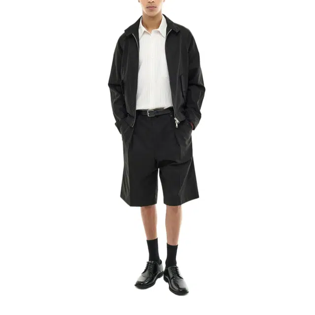 BESLOW MILITARY ONE TUCK SHORTS