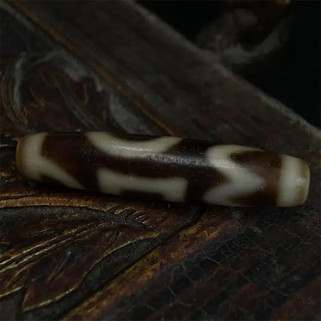 灵运宝 转运招财藏区天珠宝盖三眼黑白老矿风化油润包浆老料器磨损到位 一物一图#好运 玛瑙 吊坠 男女同款情侣款