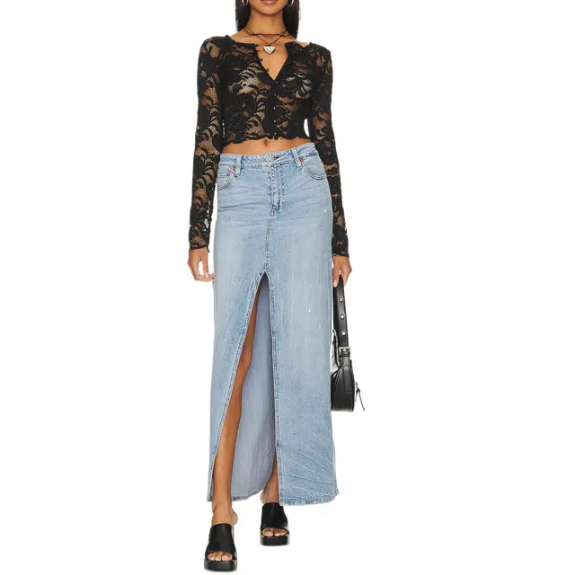 SUPERDOWN Elowen Top T