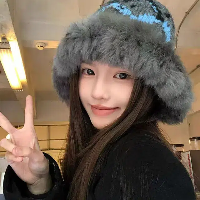 恩僾德 费尔岛风羊毛针织毛线女小众高颜值秋冬季保暖时尚复古护显脸小耳雷锋帽提花围巾 腈纶 绒线帽 男女同款情侣款