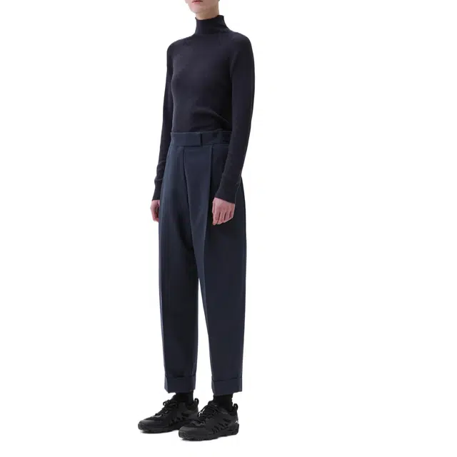 MARGARETHOWELL