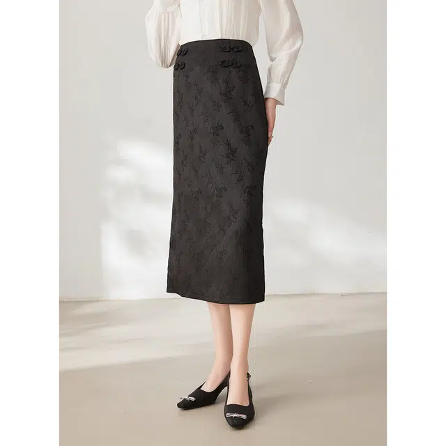 似水年华 春,夏,秋 春季百搭半截裙长袖连衣裙 常规 女款 黑色