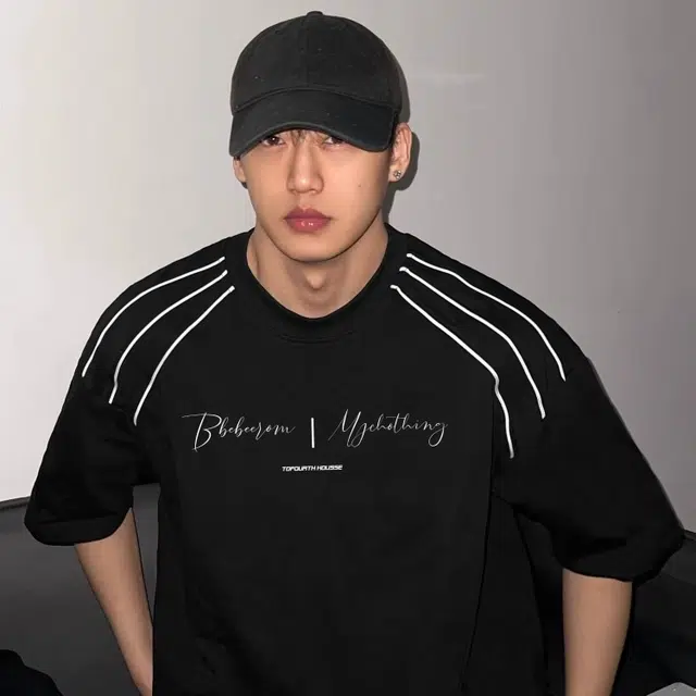 HIPHOPPUNKS T