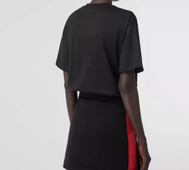 Burberry Embroidered Logo T-shirt T