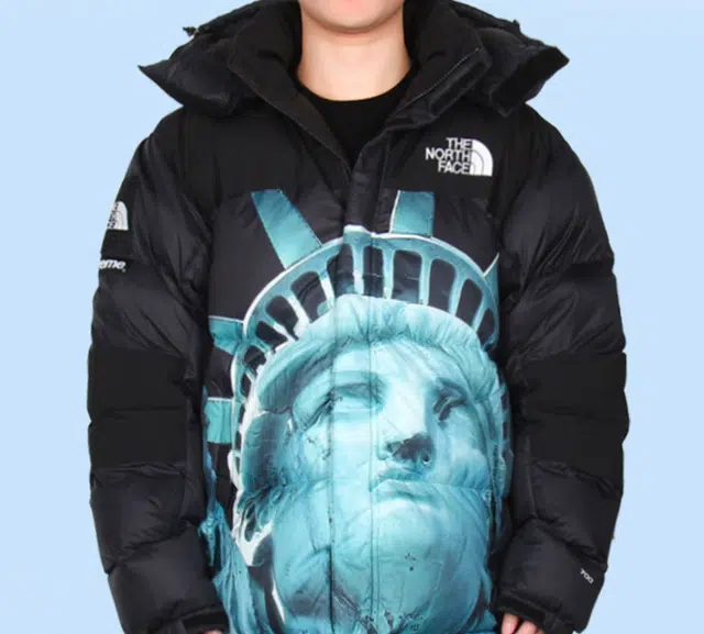 Supreme x THE NORTH FACE Week 10 Statue of Liberty Baltoro