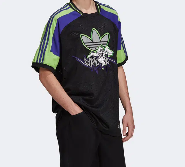 adidas originals x SANKUANZ T