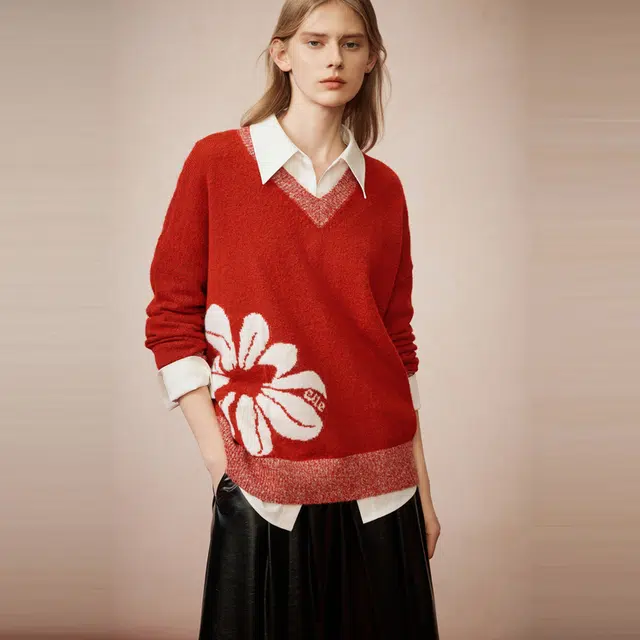 ELLE V