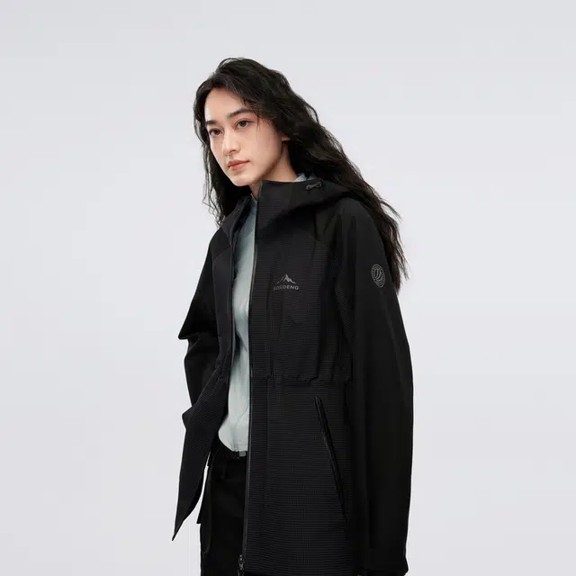 波司登  冲锋衣系列 新款春秋三防面料防风防水透气户外登山徒步骑行连帽收腰外套单壳 冲锋衣 女款