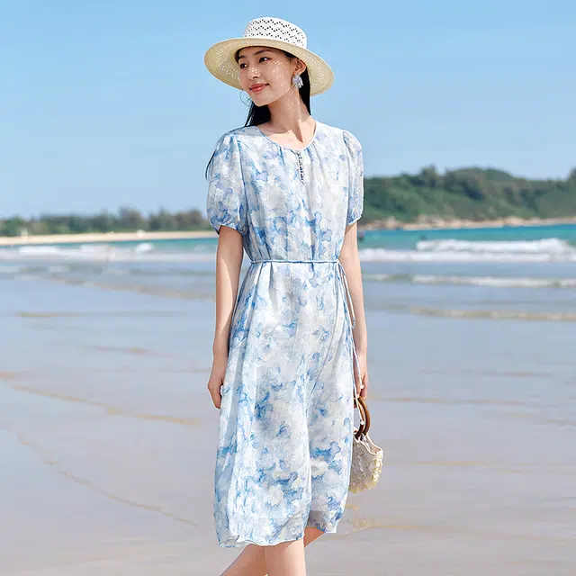 玖姿安娜蔻 欧若风度假手绘晕染花卉显瘦收腰短袖连衣裙 女款