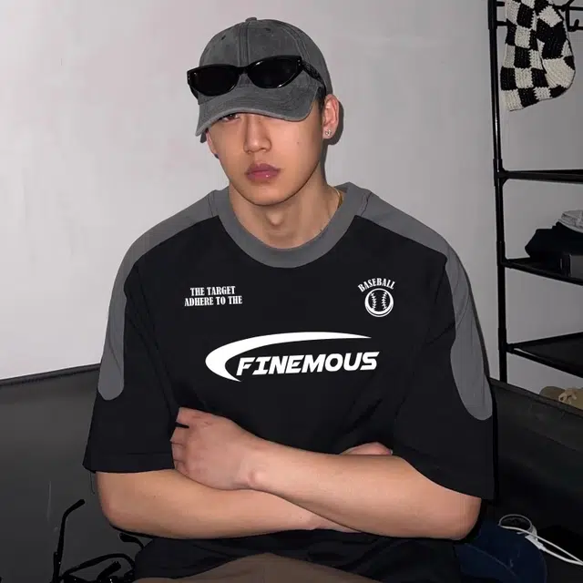 HIPHOPPUNKS T