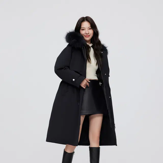 波司登 三合一貉子毛领连帽腰部抽绳长款派克羽绒服 女款