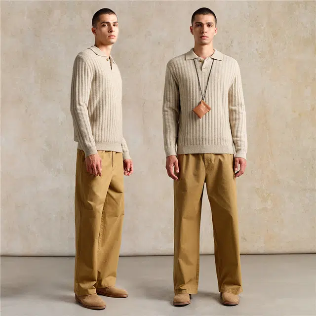 佐丹奴 翻领半开襟坑条混纺毛织针织衫 男款