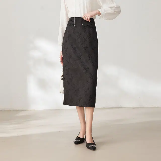 似水年华 春,夏,秋 春季百搭半截裙长袖连衣裙 常规 女款 黑色