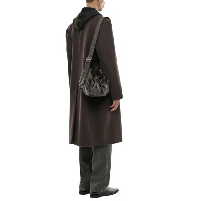 BESLOW OVERSIZED CASHMERE DOUBLE BREASTED COAT