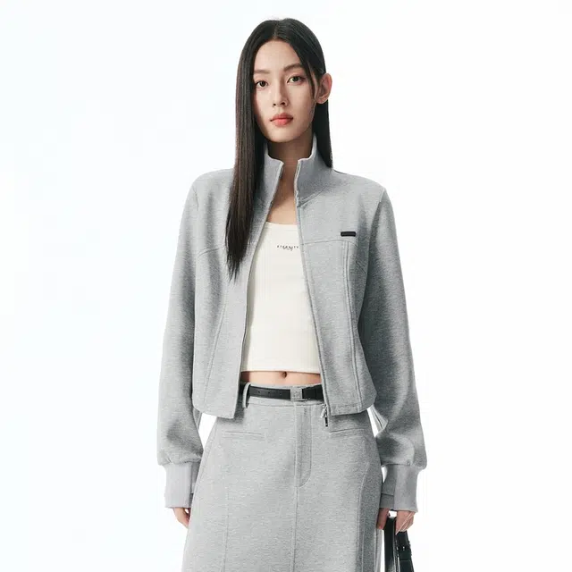 太平鸟 休闲运动针织空气层立领长袖卫衣时尚简约短款外套 女款