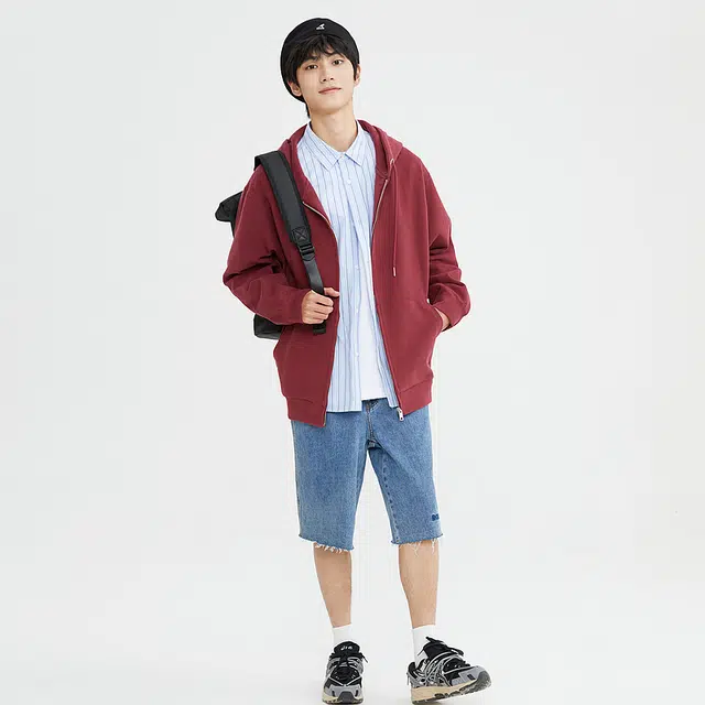 美特斯邦威 后背字母连帽拉链落肩宽松卫衣 男款