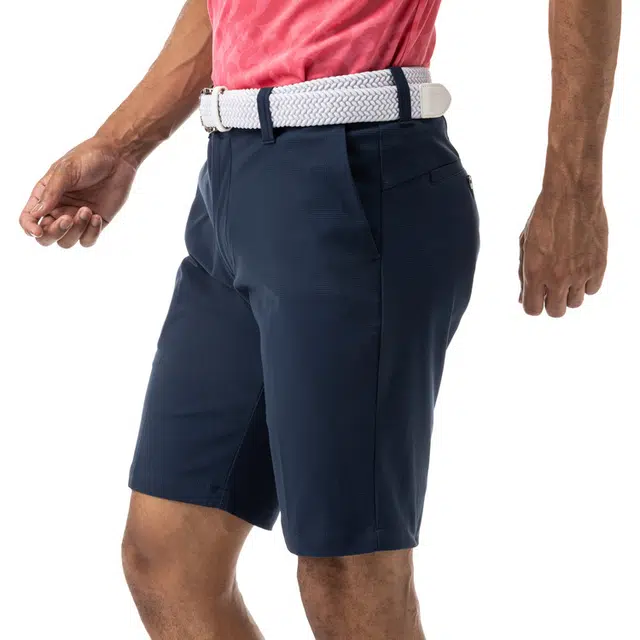 YONEX