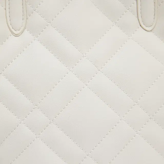 URBAN REVIVO Tote