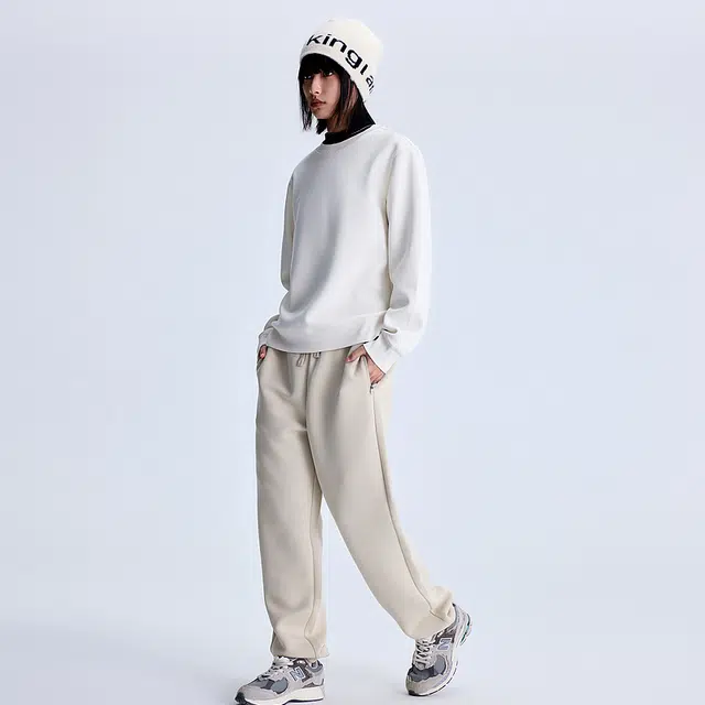 美特斯邦威 基础圆领百搭纯色套头长袖卫衣 男女同款