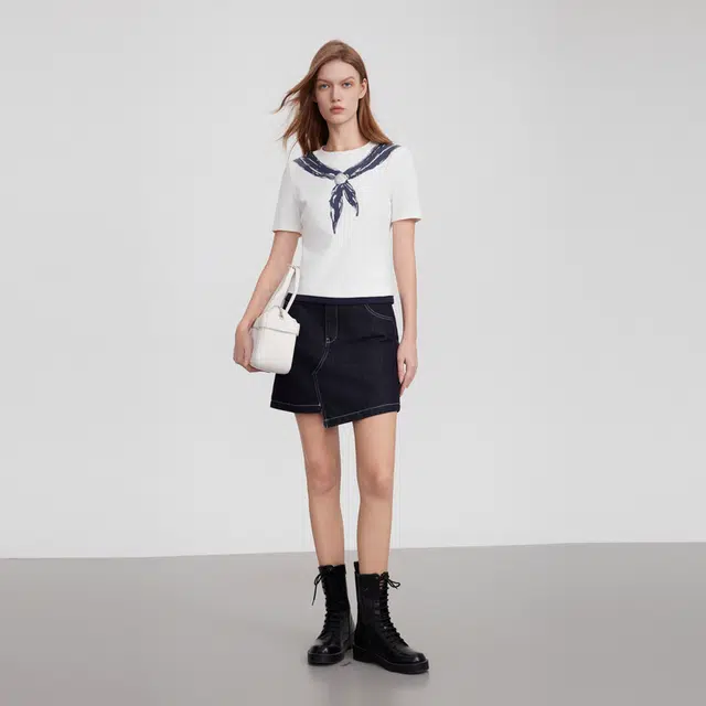 ELLE T