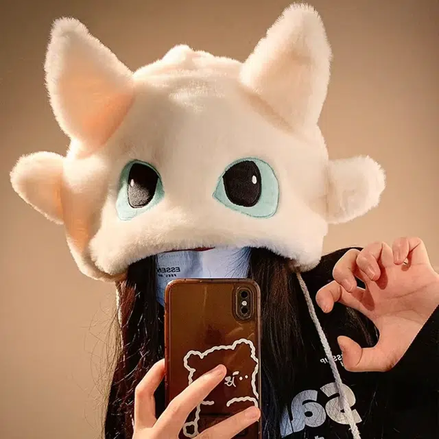 恩僾德 可爱小飞龙光煞毛绒雷锋帽子显脸小高颜值小众可爱秋冬季加厚保暖百搭护耳#好运 聚酯纤维 绒线帽 男女同款情侣款