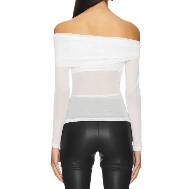 SUPERDOWN Kami Off Shoulder Top