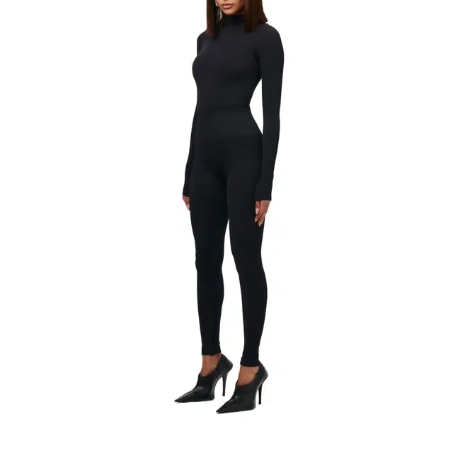 NAKED WARDROBE Seamless Ribbed Legging Fluid Sculpt
