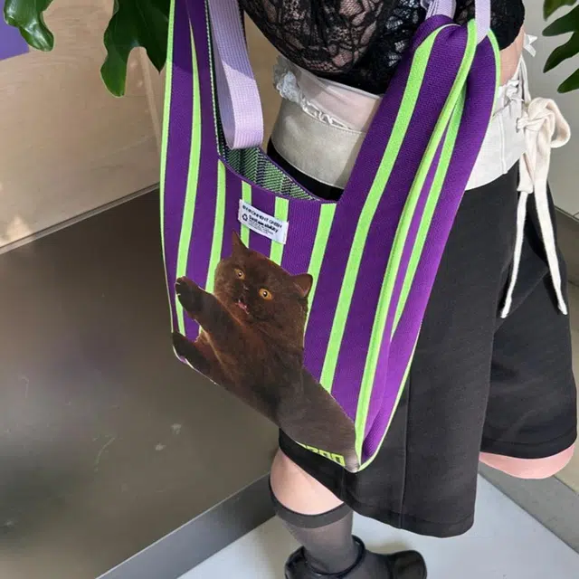 镜子动物园 可持续性设计环保撞色猫包上班通勤针织 涤纶 手提包 男女同款情侣款 紫色