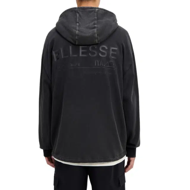 ellesse