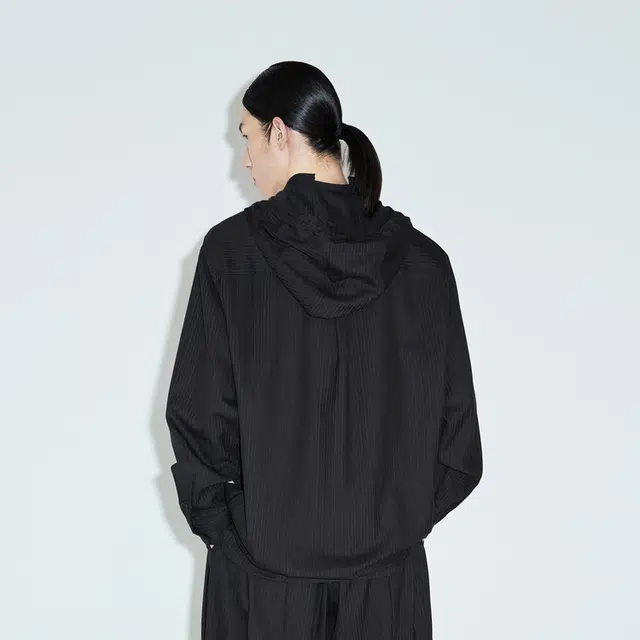 速写 纯色宽松连帽长袖衬衫 男女同款
