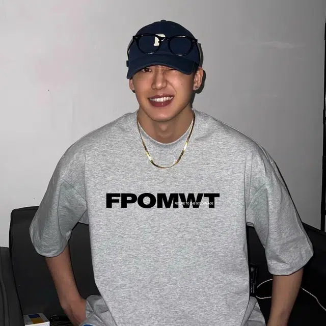 HIPHOPPUNKS T