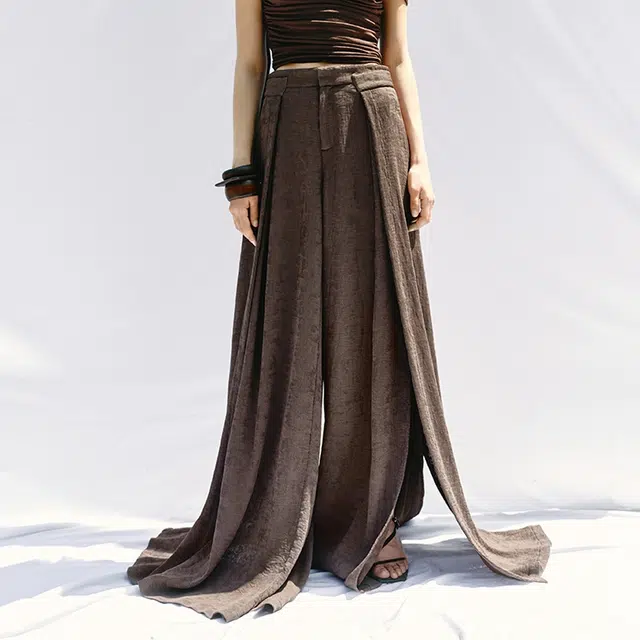 URBAN REVIVO SS24