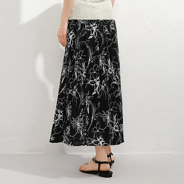 玖姿安娜蔻 优雅艺术感手绘线条花卉压褶半身裙休闲长裙 女款