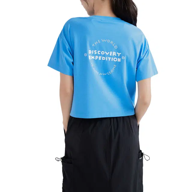 Discovery Expedition Backgraphic SS24 T CBL