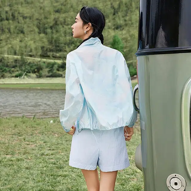 玖姿安娜蔻 舒适休闲宽松长袖截短外套 女款